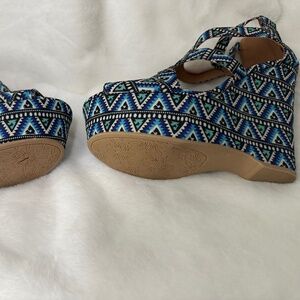 WEDGE HEELS - NEVER WORN